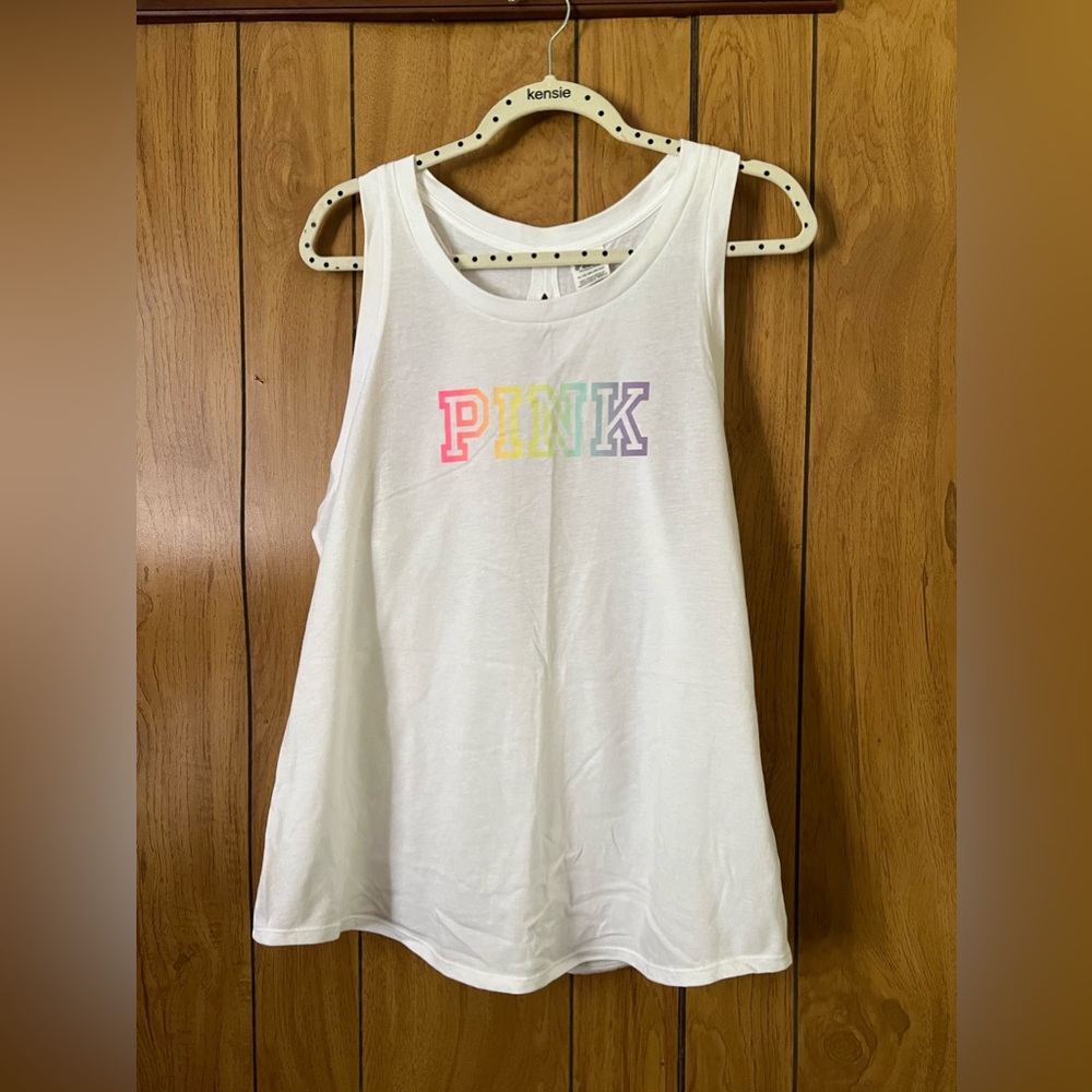 VS Pink Workout Top